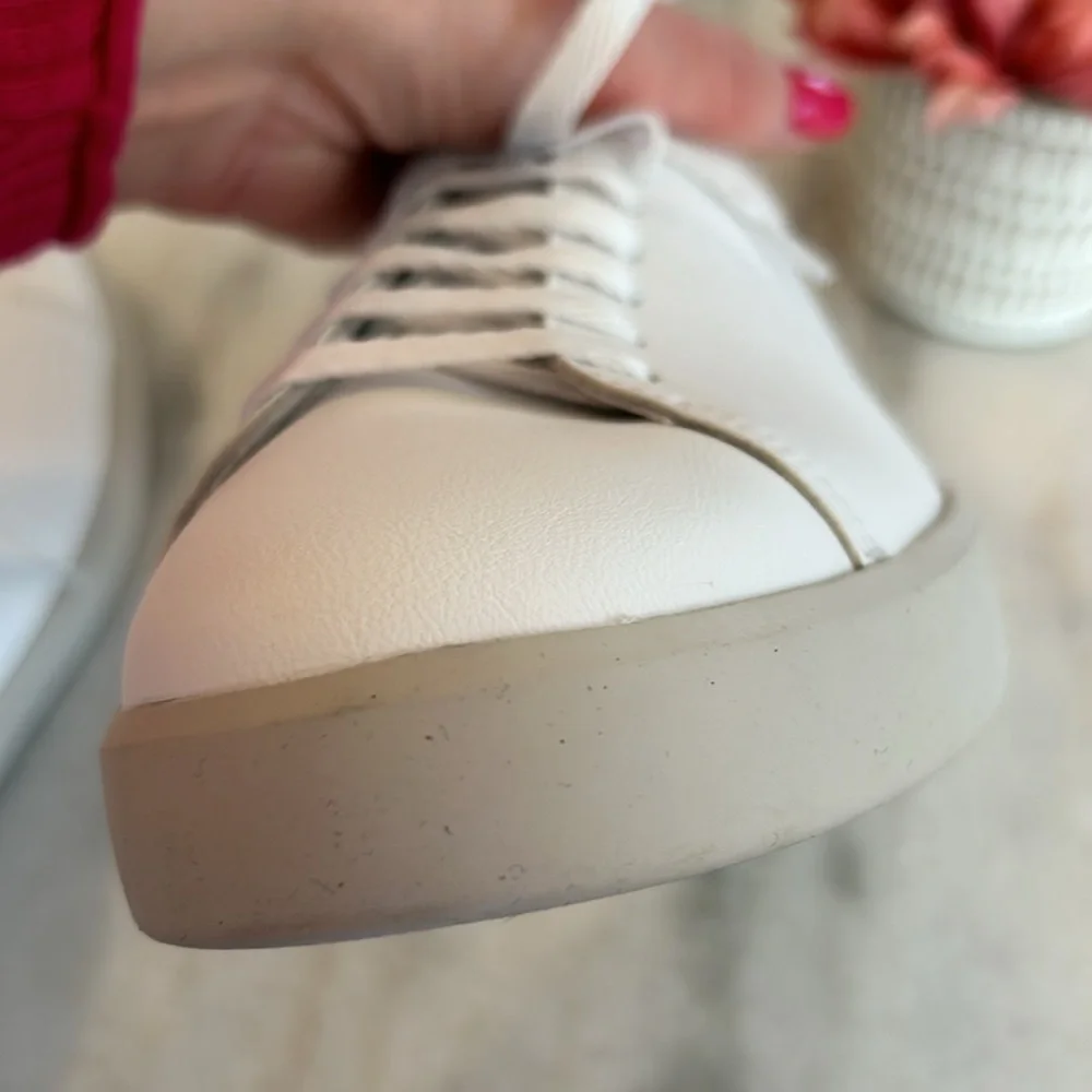 NWOT Everlane The ReLeather® Tennis Shoe